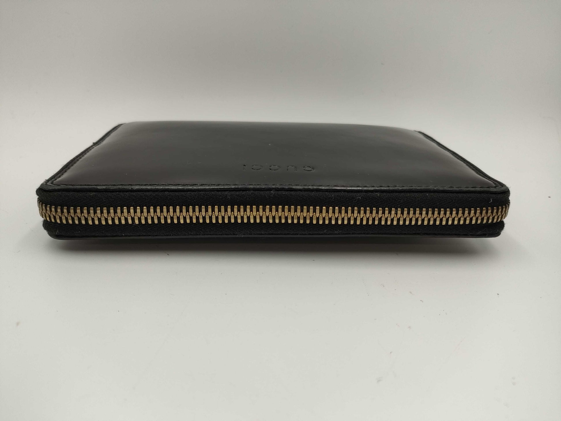 GUCCI Bamboo Round Enamel Wallet