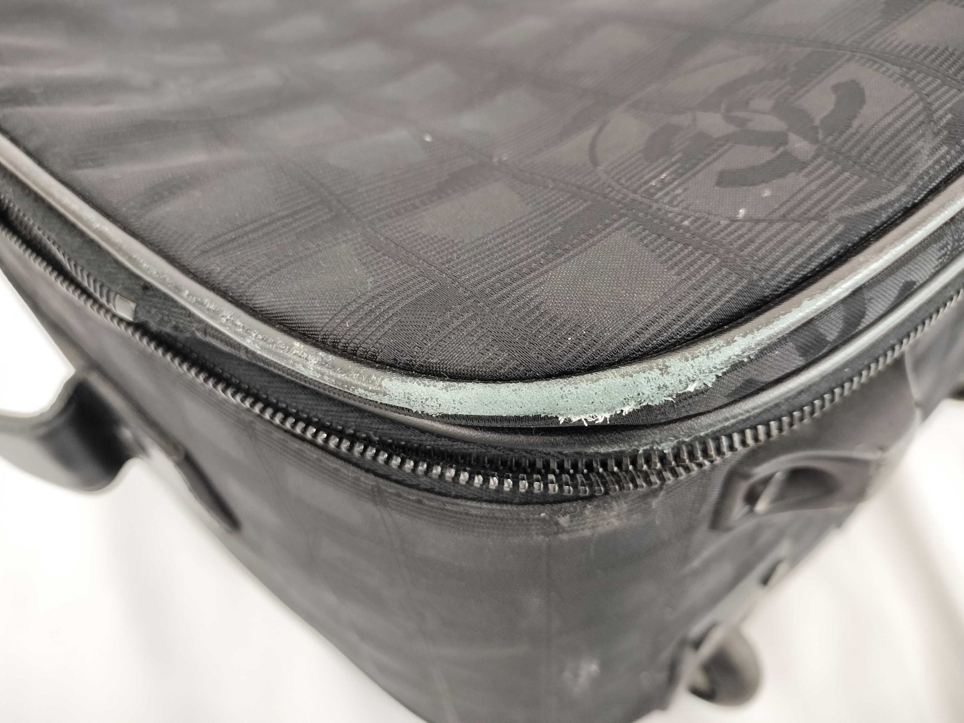LOUIS VUITTON Monogram Sac Gibier Carry Bag