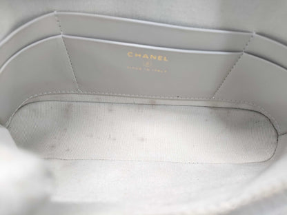 CHANEL Caviar Skin Shoulder Clutch White Shoulder Bag