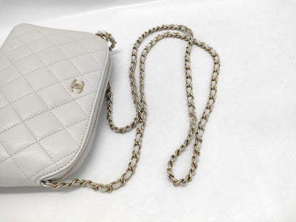 CHANEL Caviar Skin Shoulder Clutch White Shoulder Bag