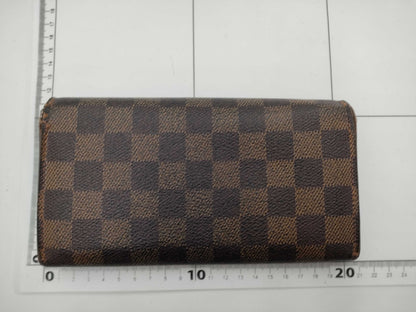 LOUIS VUITTON Damier Portefeuille Sarah Wallet