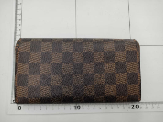 LOUIS VUITTON Damier Portefeuille Sarah Wallet