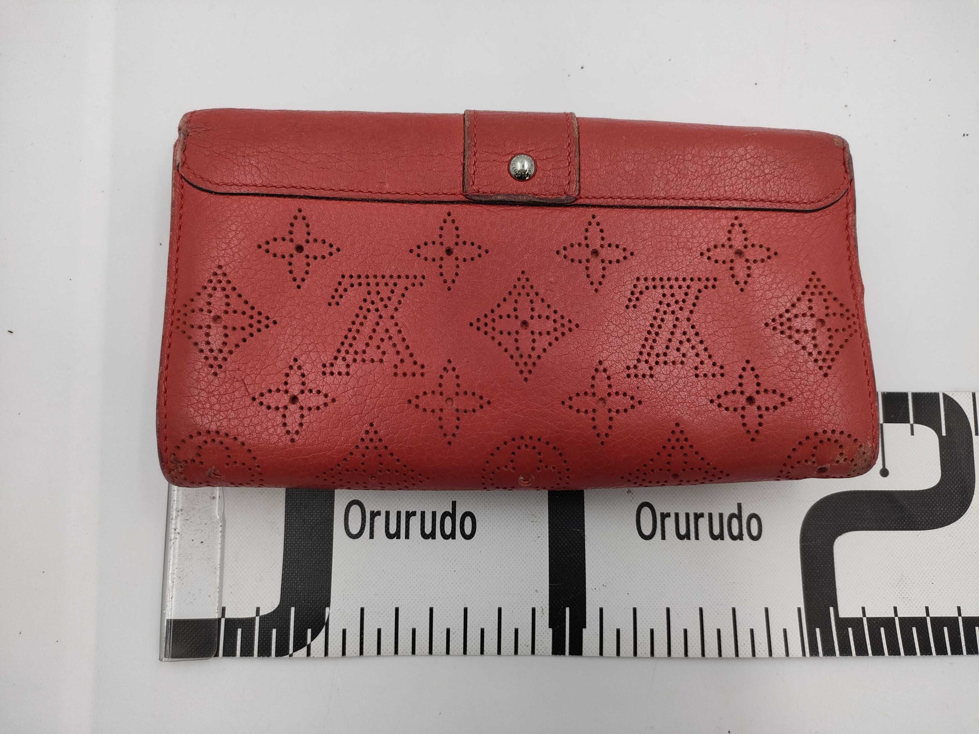 LOUIS VUITTON Mahina Iris TH0183 Wallet
