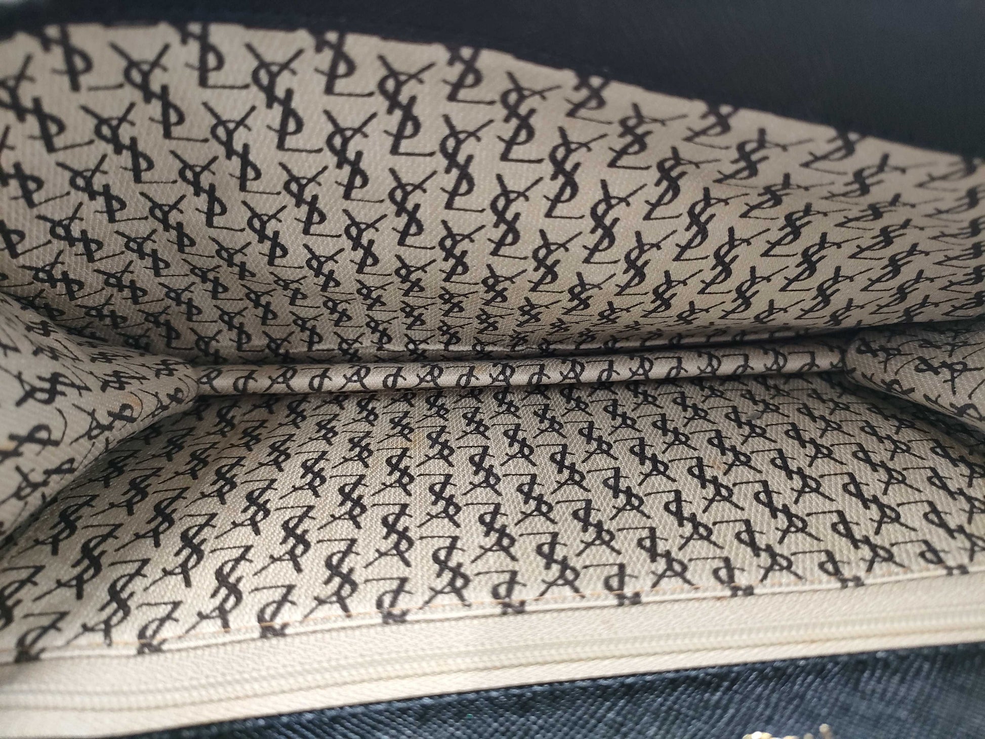 Yves Saint Laurent Clutch Bag Logo Clutch Bag