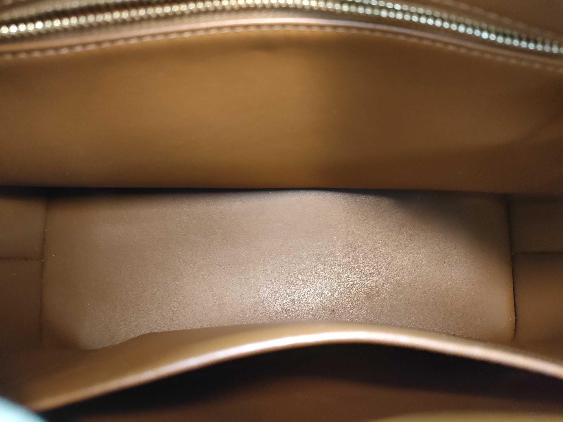 LOUIS VUITTON Vernis Houston Handbag