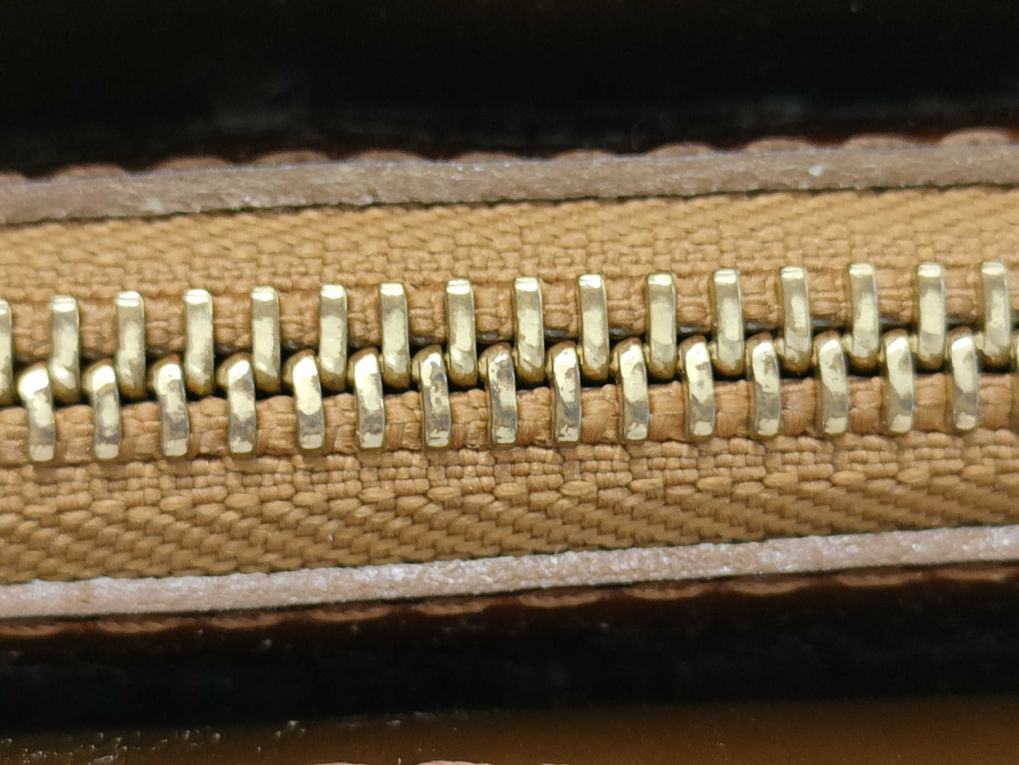LOUIS VUITTON Vernis Houston Handbag