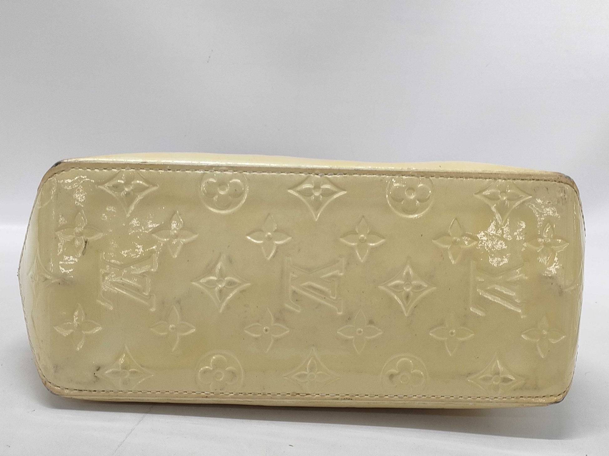 LOUIS VUITTON Vernis Reed PM Handbag