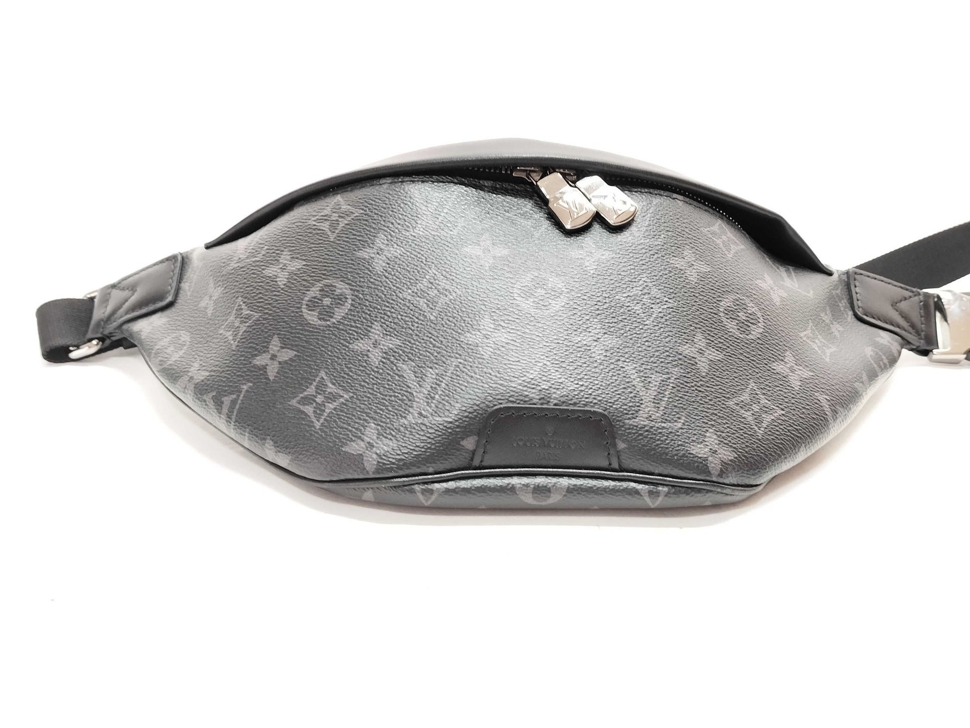 LOUIS VUITTON Monogram M46035 Discovery Bumbag Waist Bag