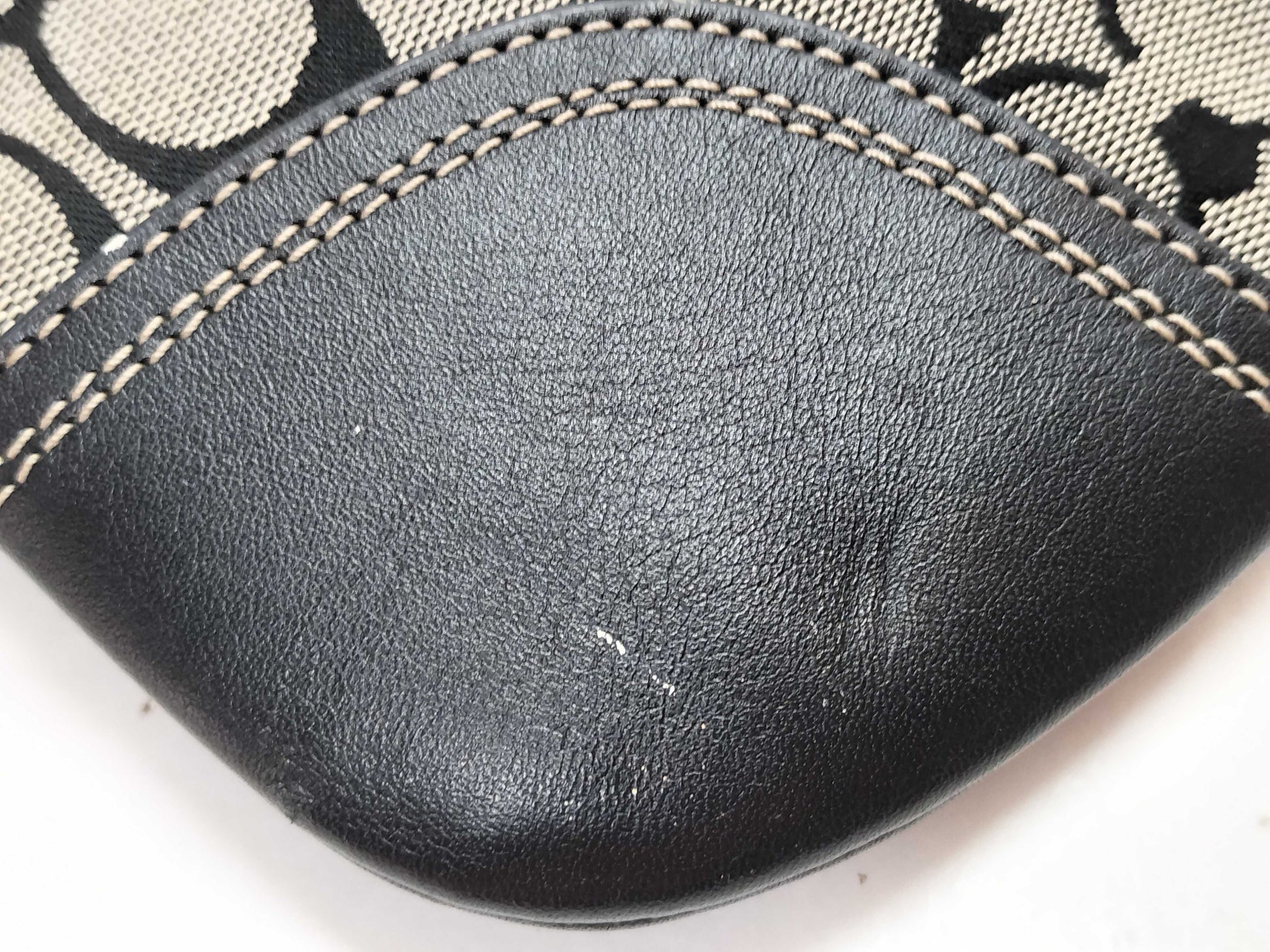COACH Signature F13979 Shoulder Bag