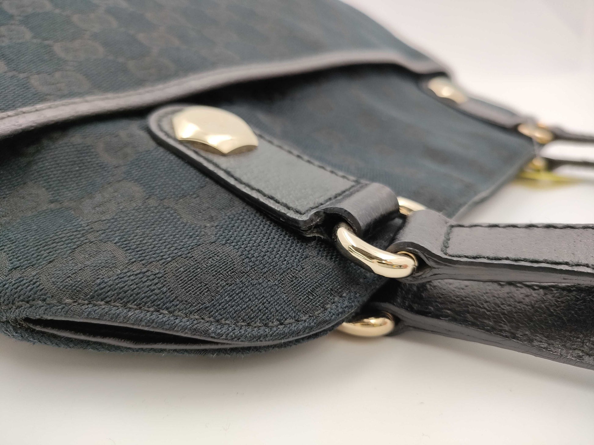 GUCCI GG Canvas Shoulder Bag 163288 Handbag
