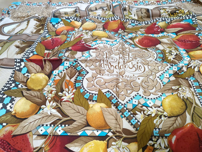 HERMES Carre a. honore scarf