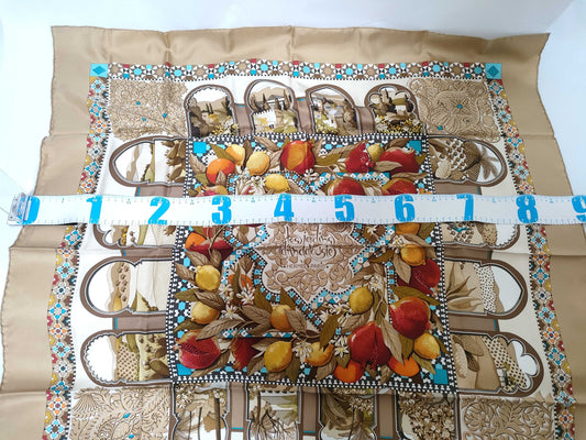 HERMES Carre a. honore scarf