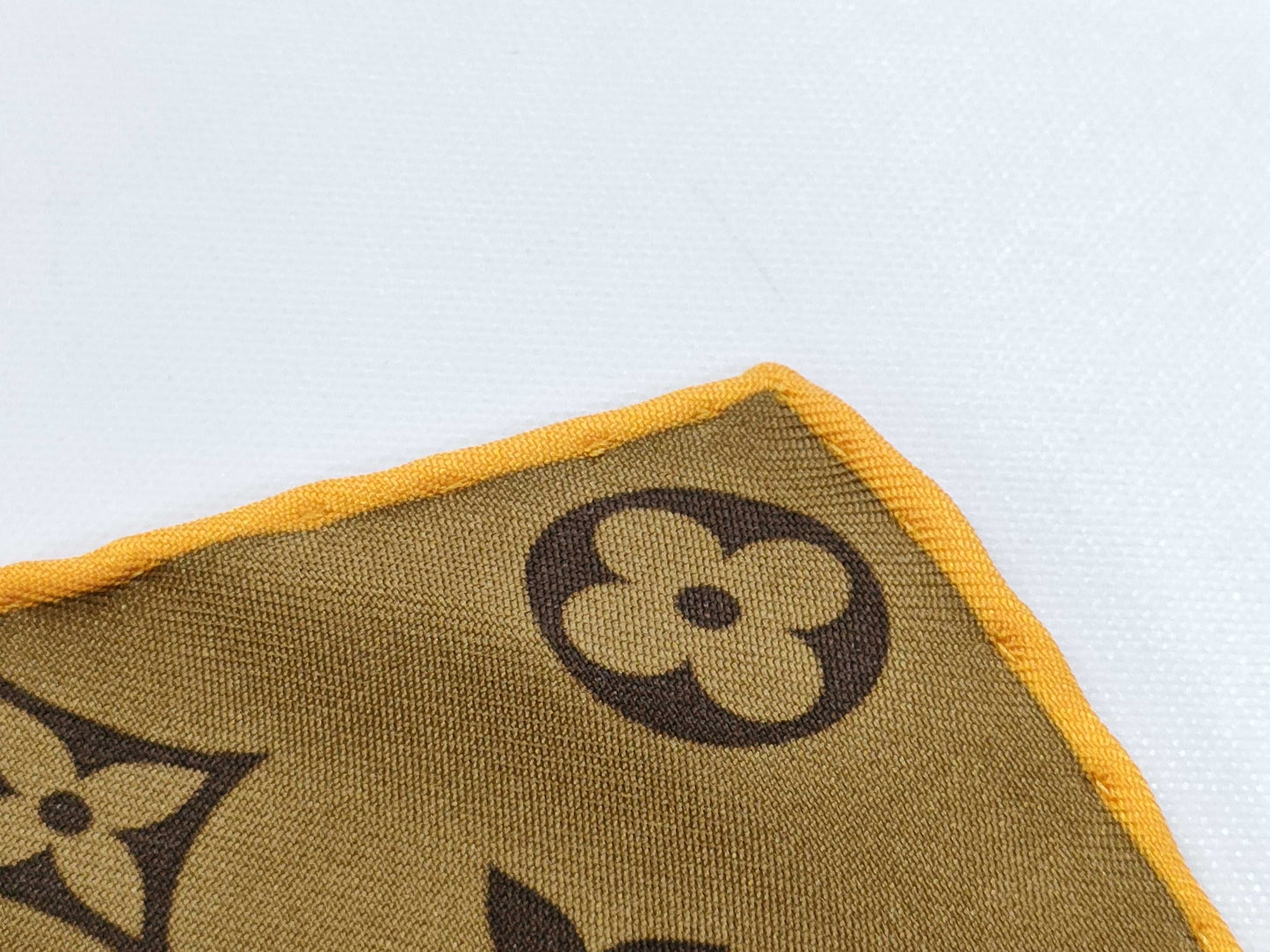 LOUIS VUITTON Monogram Pink Scarf