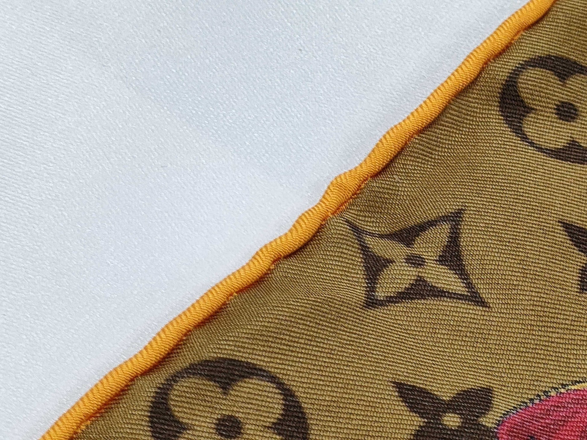 LOUIS VUITTON Monogram Pink Scarf