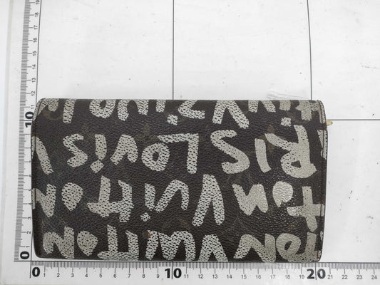 LOUIS VUITTON Monogram Graffiti Portefeuille Sarah*1 Wallet