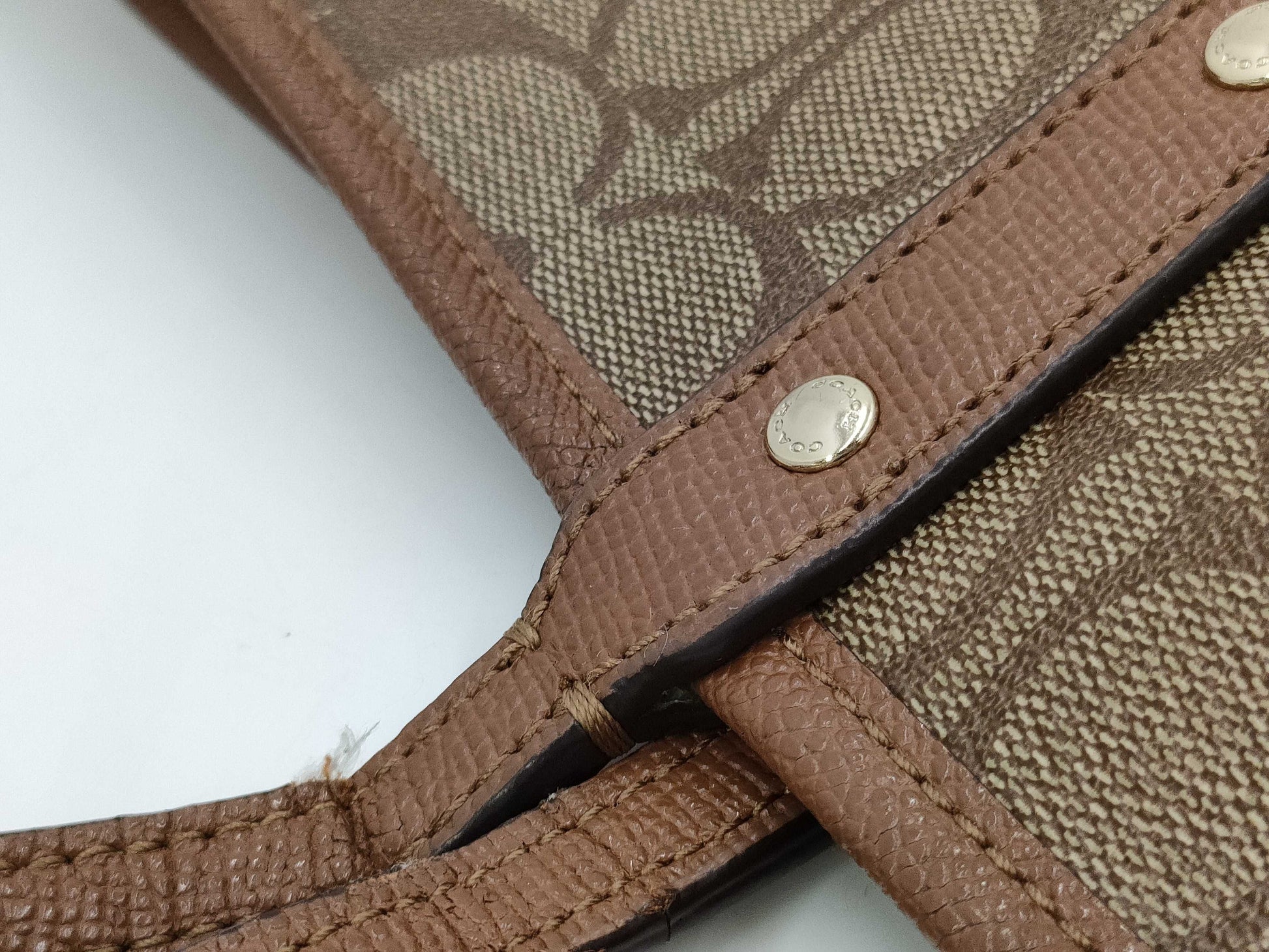 COACH Signature F36658 / Tote bag with pouch