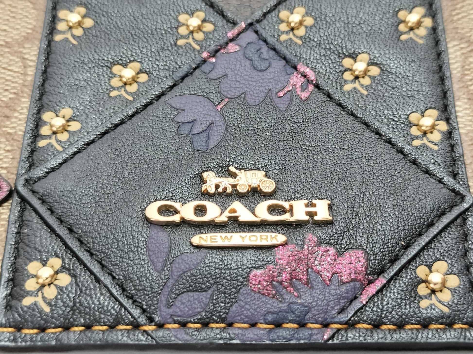 COACH Signature Shoulder Wallet Leather Shoulder Bag