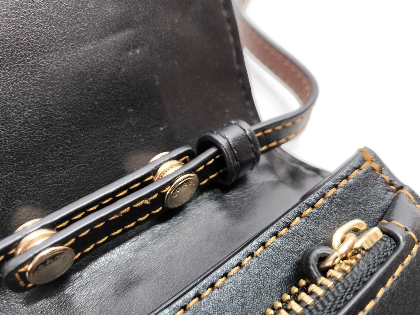 COACH Signature Shoulder Wallet Leather Shoulder Bag