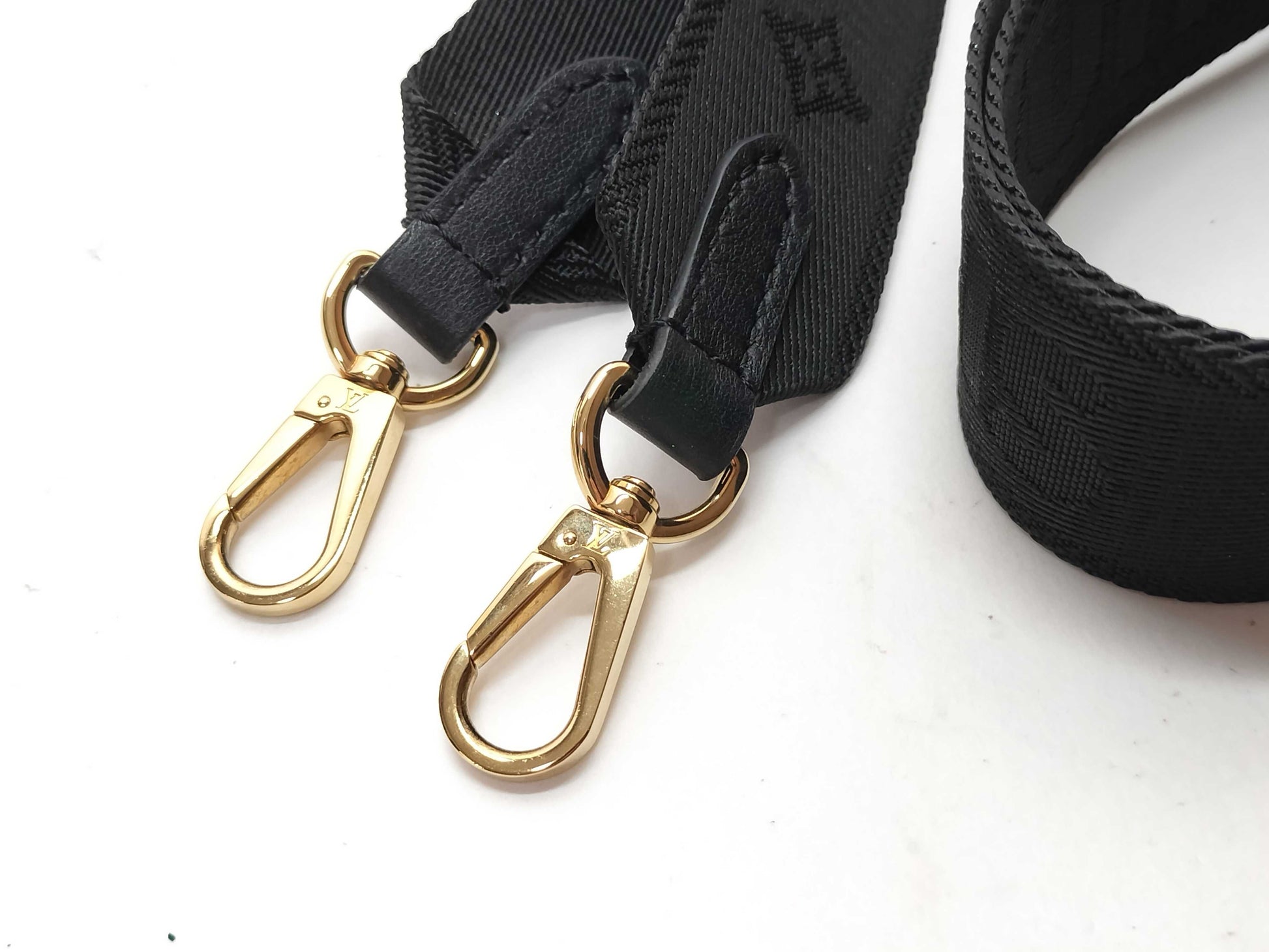 LOUIS VUITTON Bubblegram Calfskin Over the Moon RFID Verified Shoulder Bag