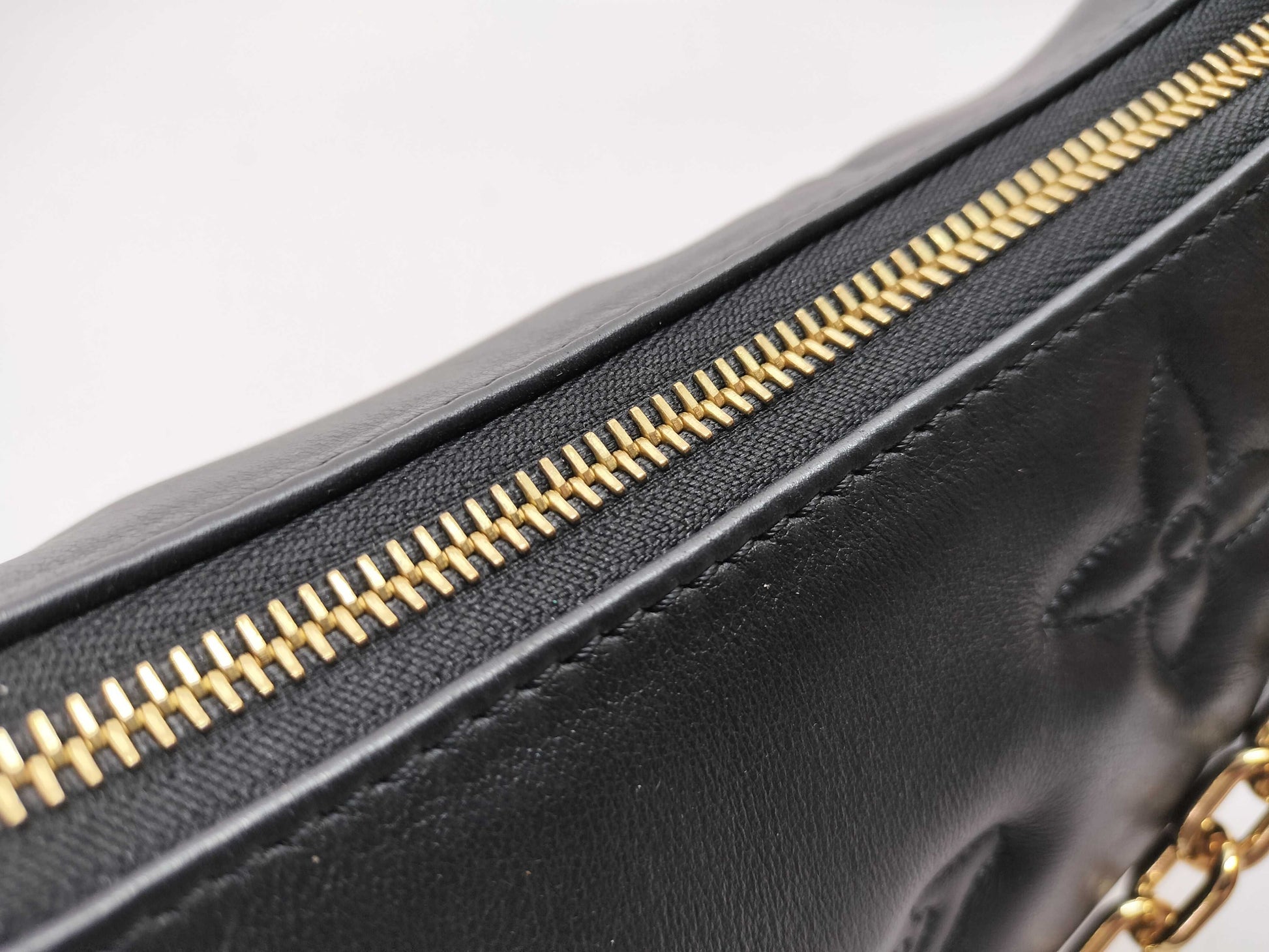 LOUIS VUITTON Bubblegram Calfskin Over the Moon RFID Verified Shoulder Bag