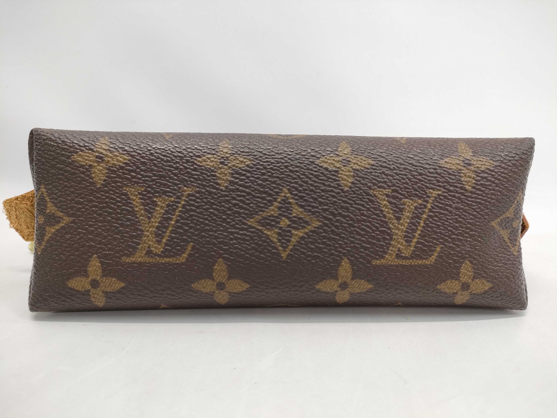 LOUIS VUITTON Monogram Pochette Cosmetic Pouch