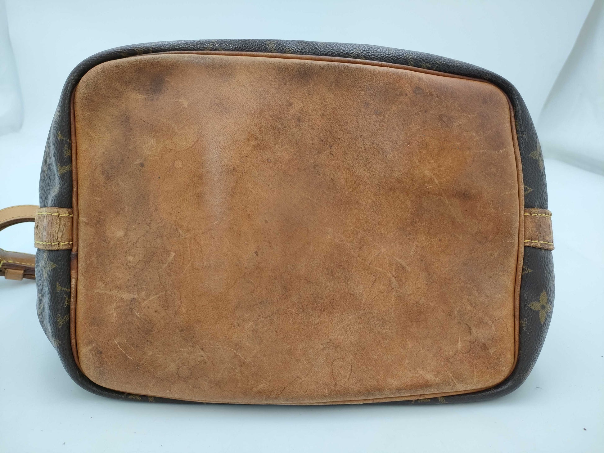 LOUIS VUITTON Monogram M42224 Noe Shoulder Bag
