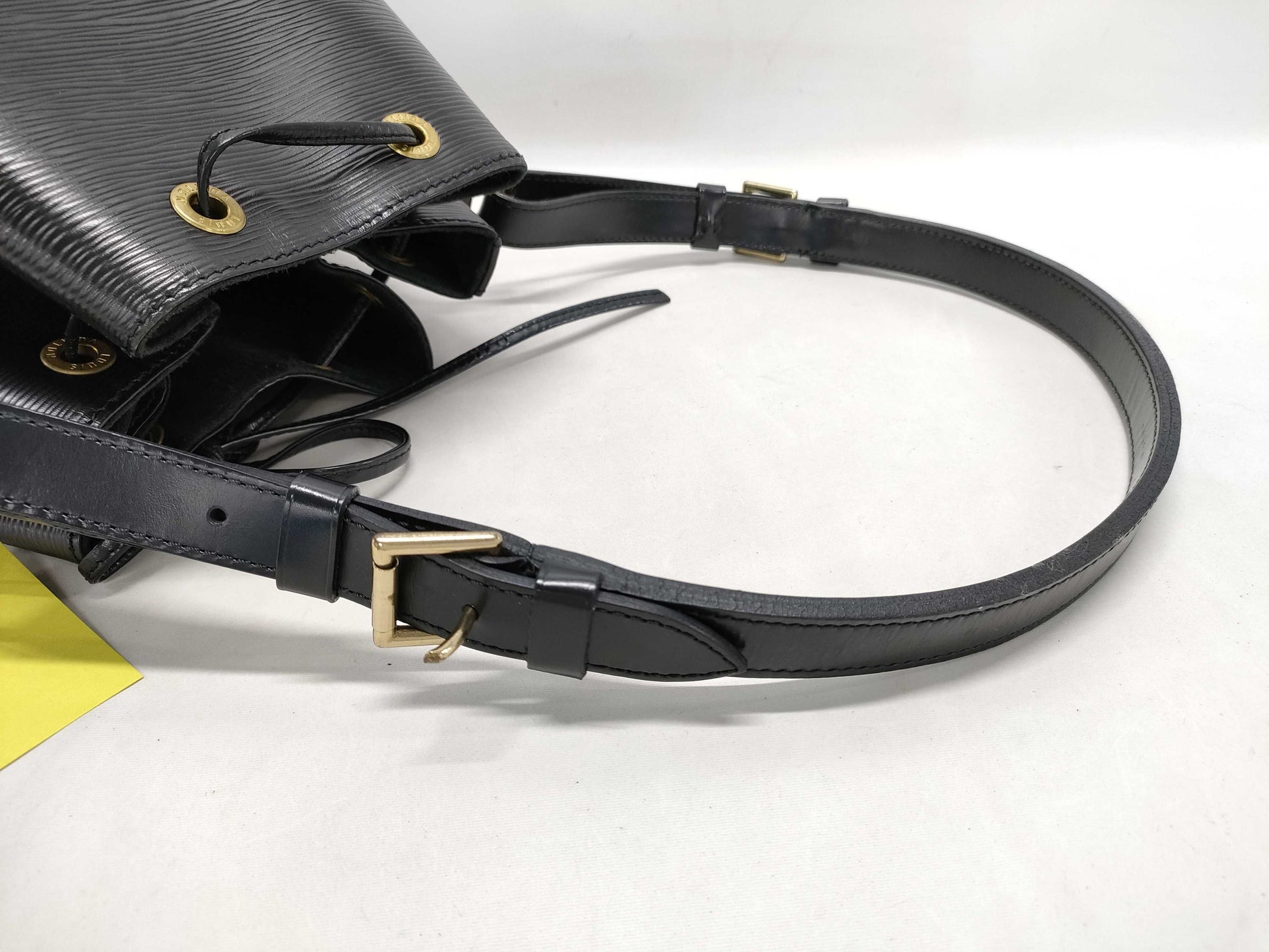 LOUIS VUITTON Epi Petit Noe Shoulder Bag