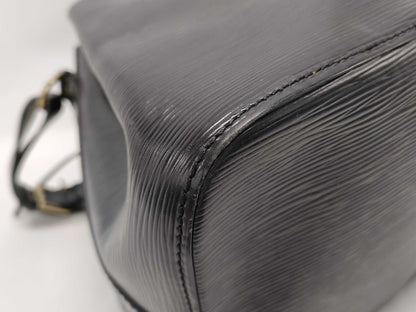 LOUIS VUITTON Epi Petit Noe Shoulder Bag