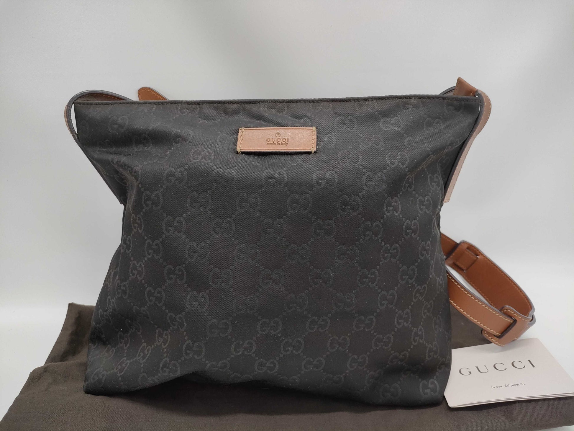 GUCCI 314529 204046 GG Nylon Shoulder Bag