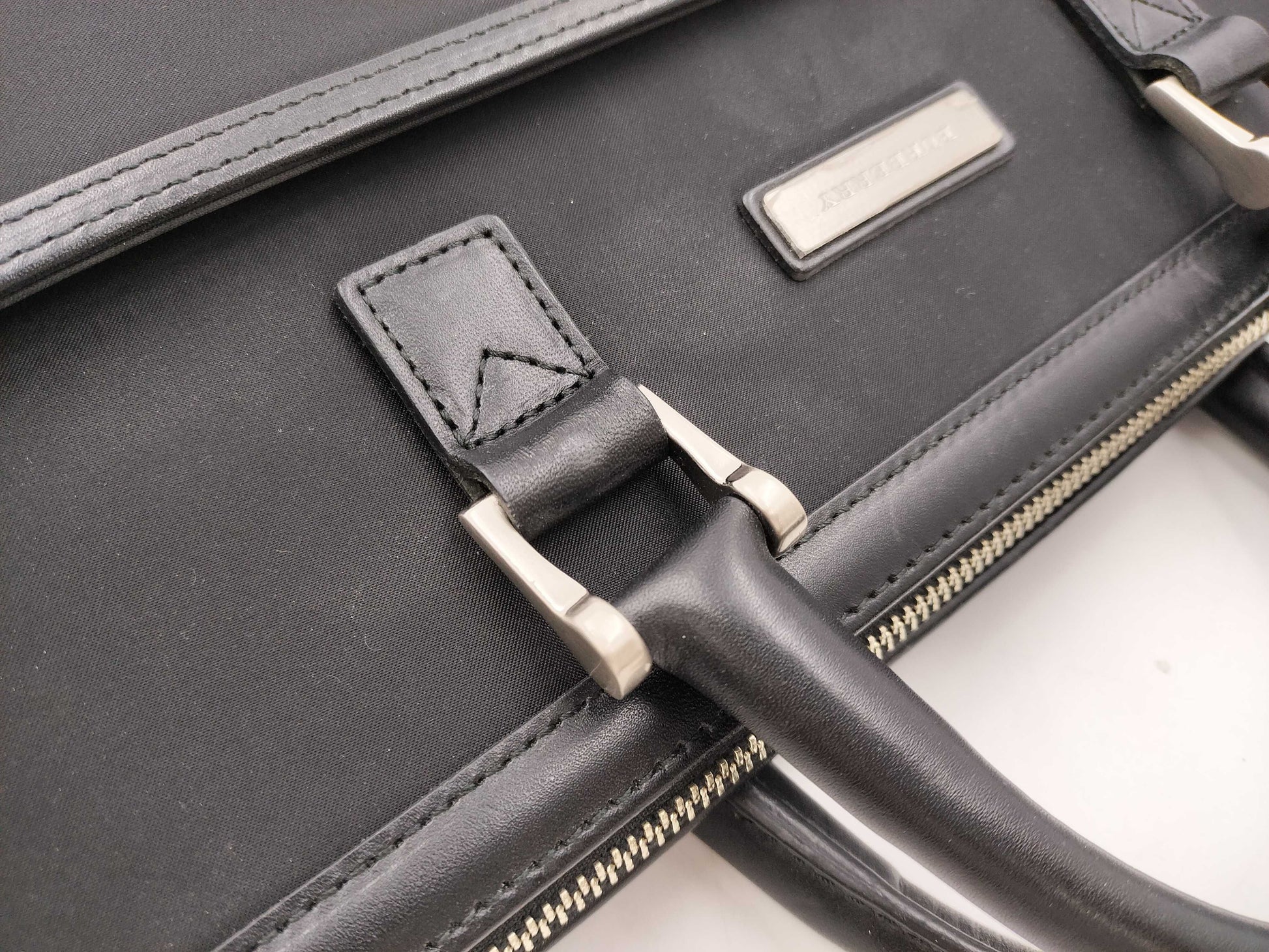 BURBERRY 2-way business bag