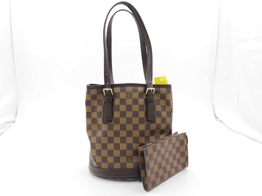 LOUIS VUITTON Damier N42240 Mare Handbag
