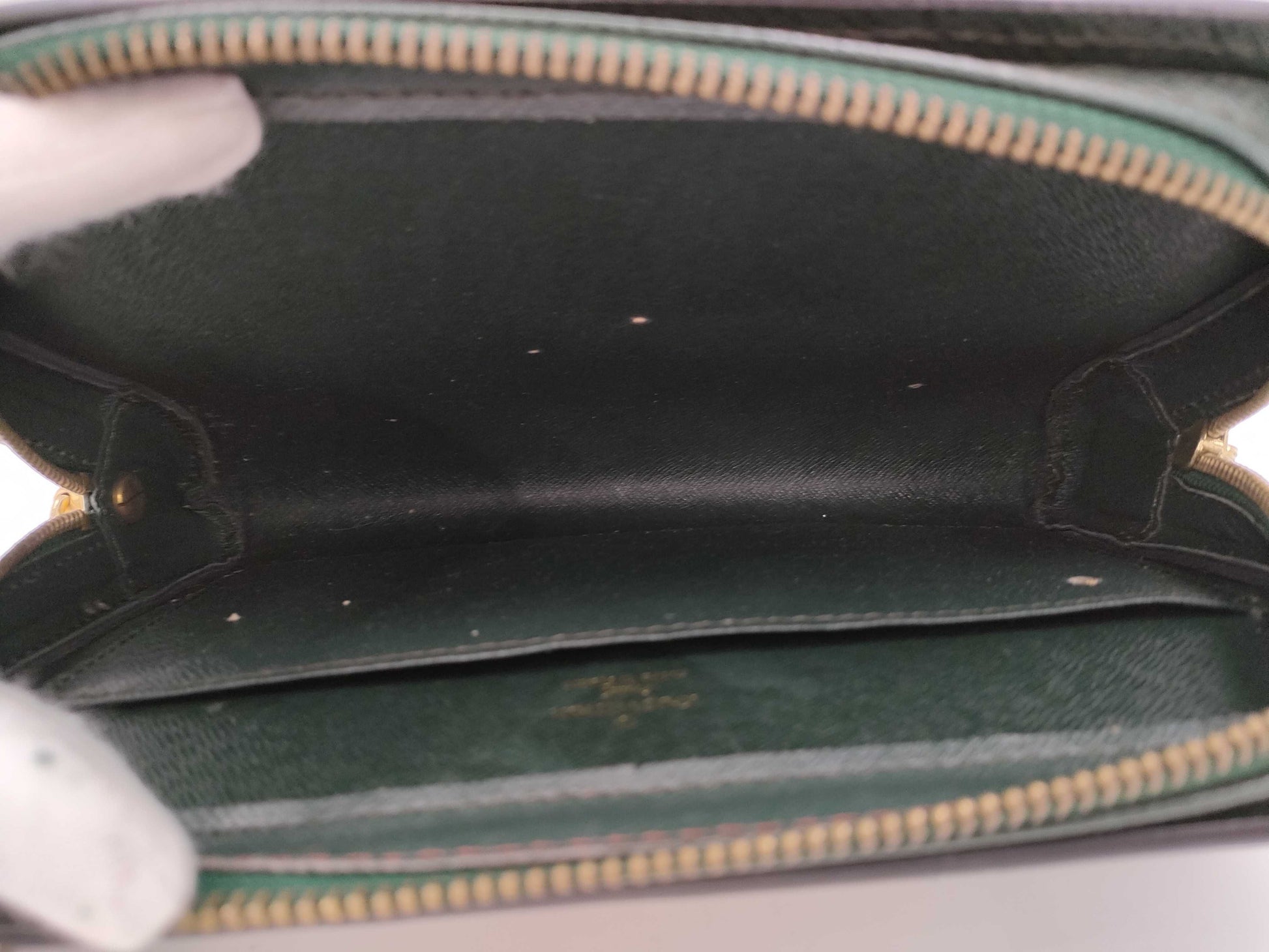 LOUIS VUITTON Taiga M30184 Baikal Second Bag