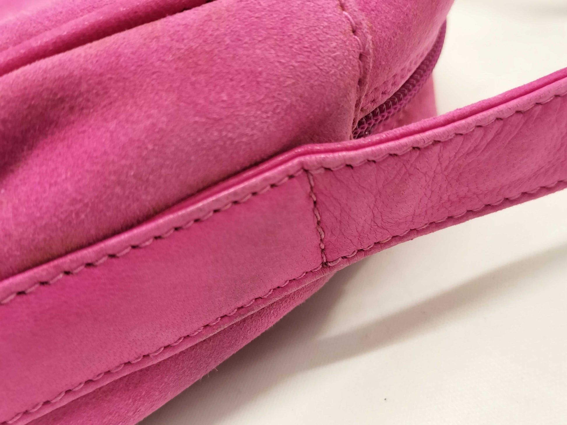 GUCCI 007-3444-0221 Suede Shoulder Bag Pink