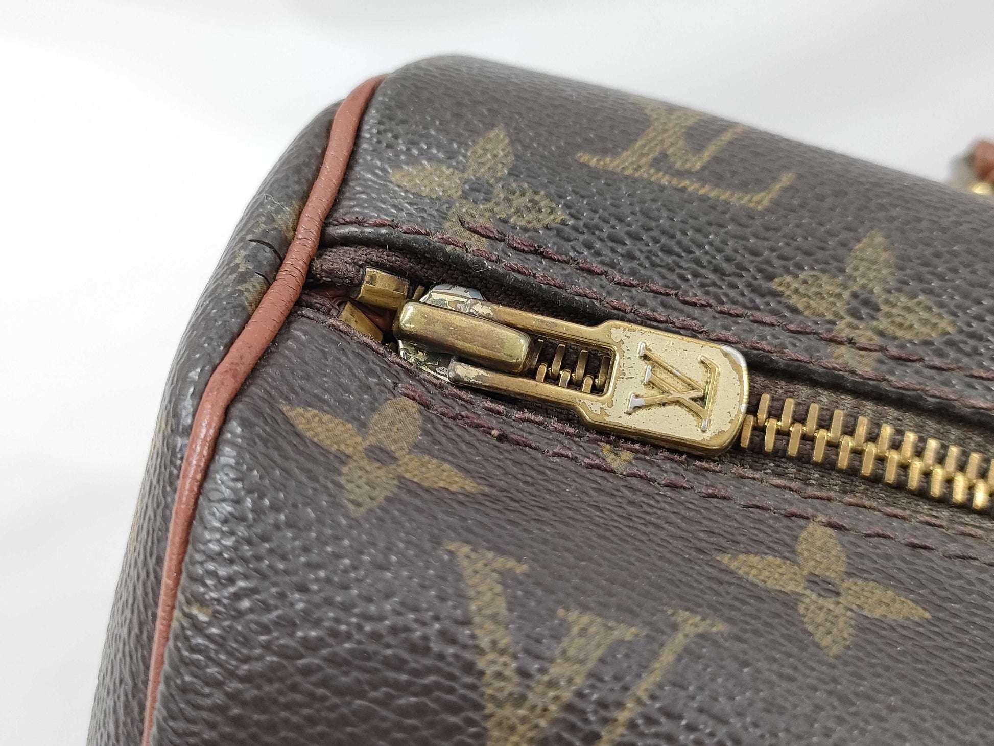 LOUIS VUITTON Monogram Old Papillon Handbag