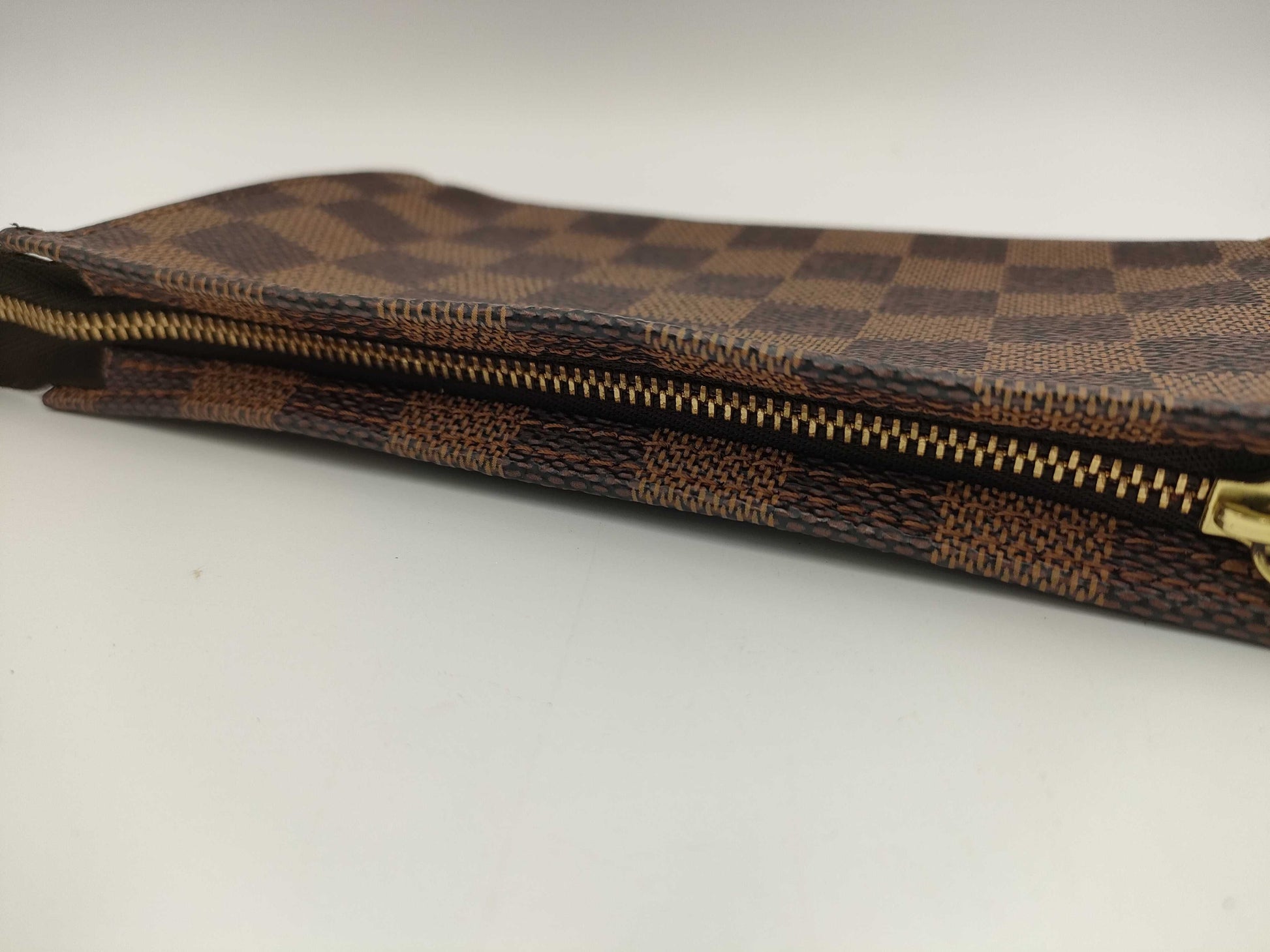 LOUIS VUITTON AR0918 Damier Pouch Pouch