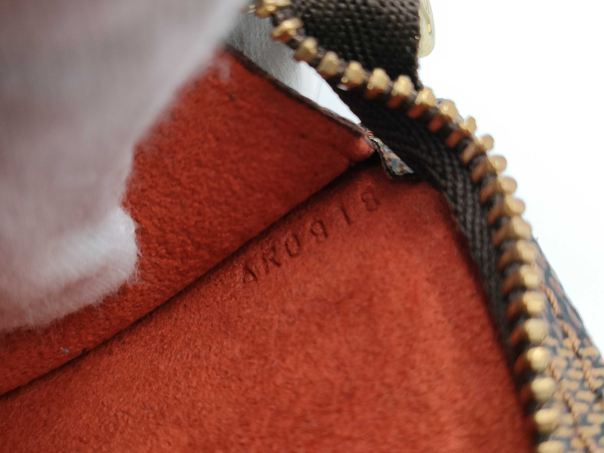 LOUIS VUITTON AR0918 Damier Pouch Pouch