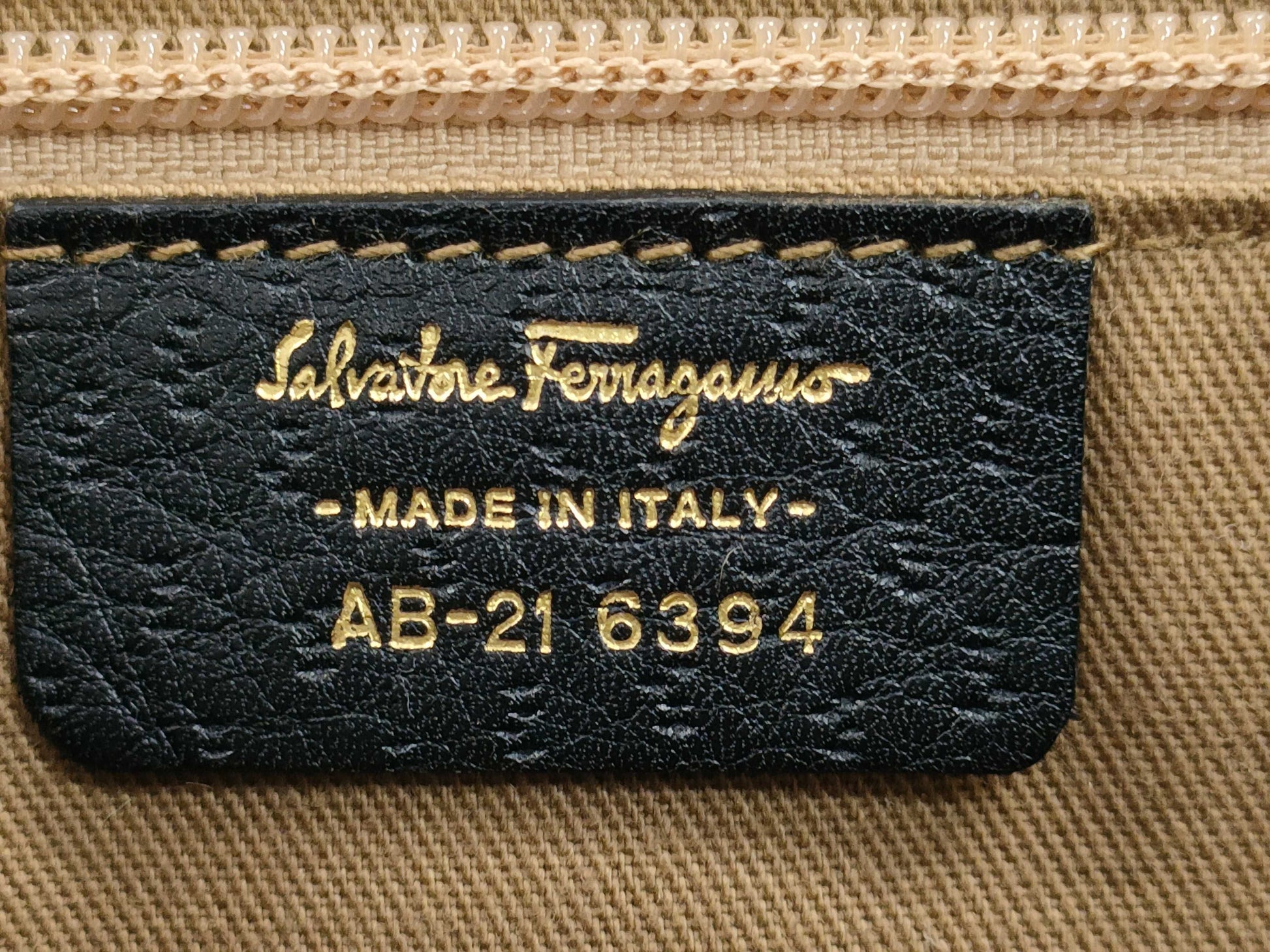 Salvatore Ferragamo Gancini AB-21 6394 Handbag Tote Bag