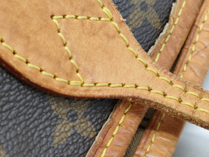 LOUIS VUITTON Monogram Neverfull GM Tote Bag
