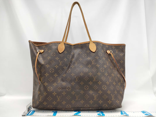 LOUIS VUITTON Monogram Neverfull GM Tote Bag