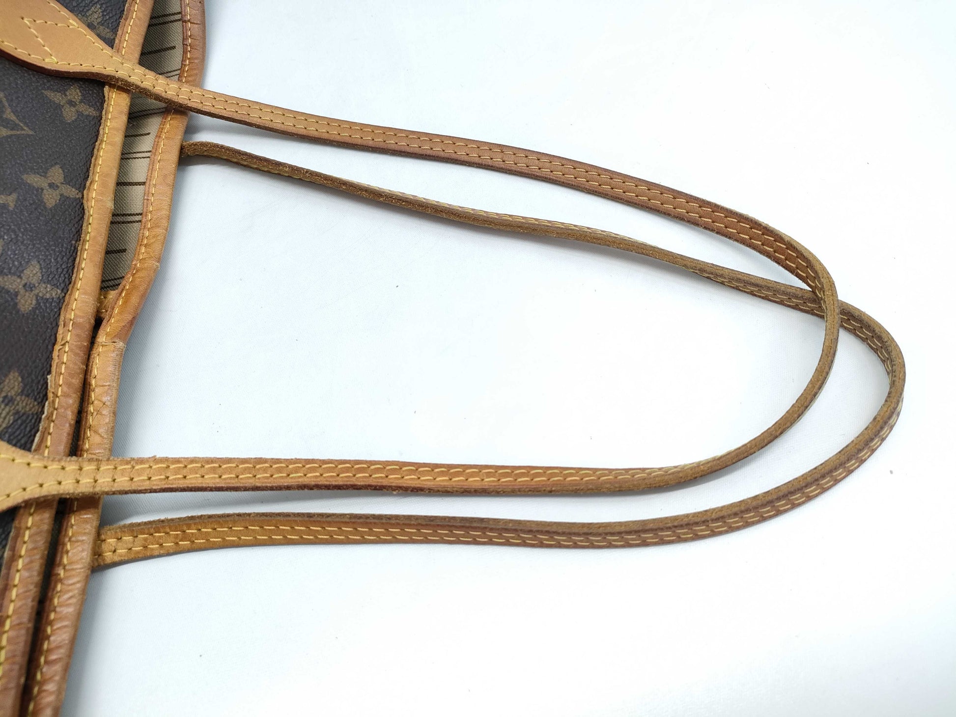 LOUIS VUITTON Monogram Neverfull GM Tote Bag
