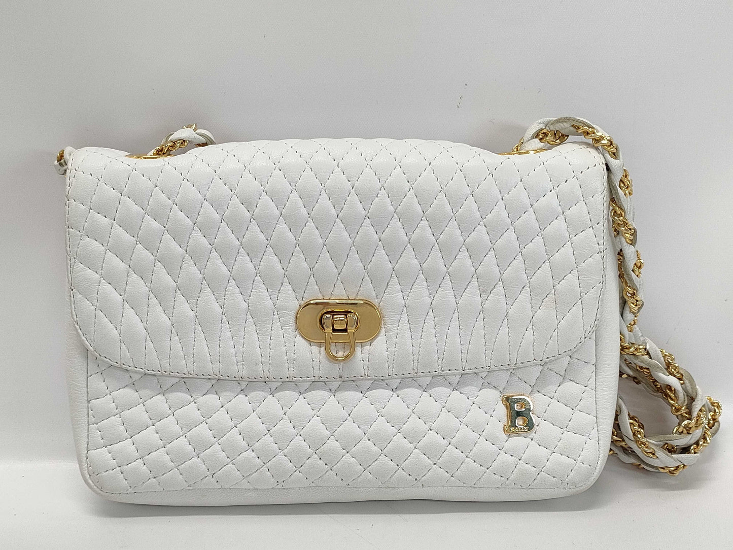 BALLY Quilted Shoulder Bag