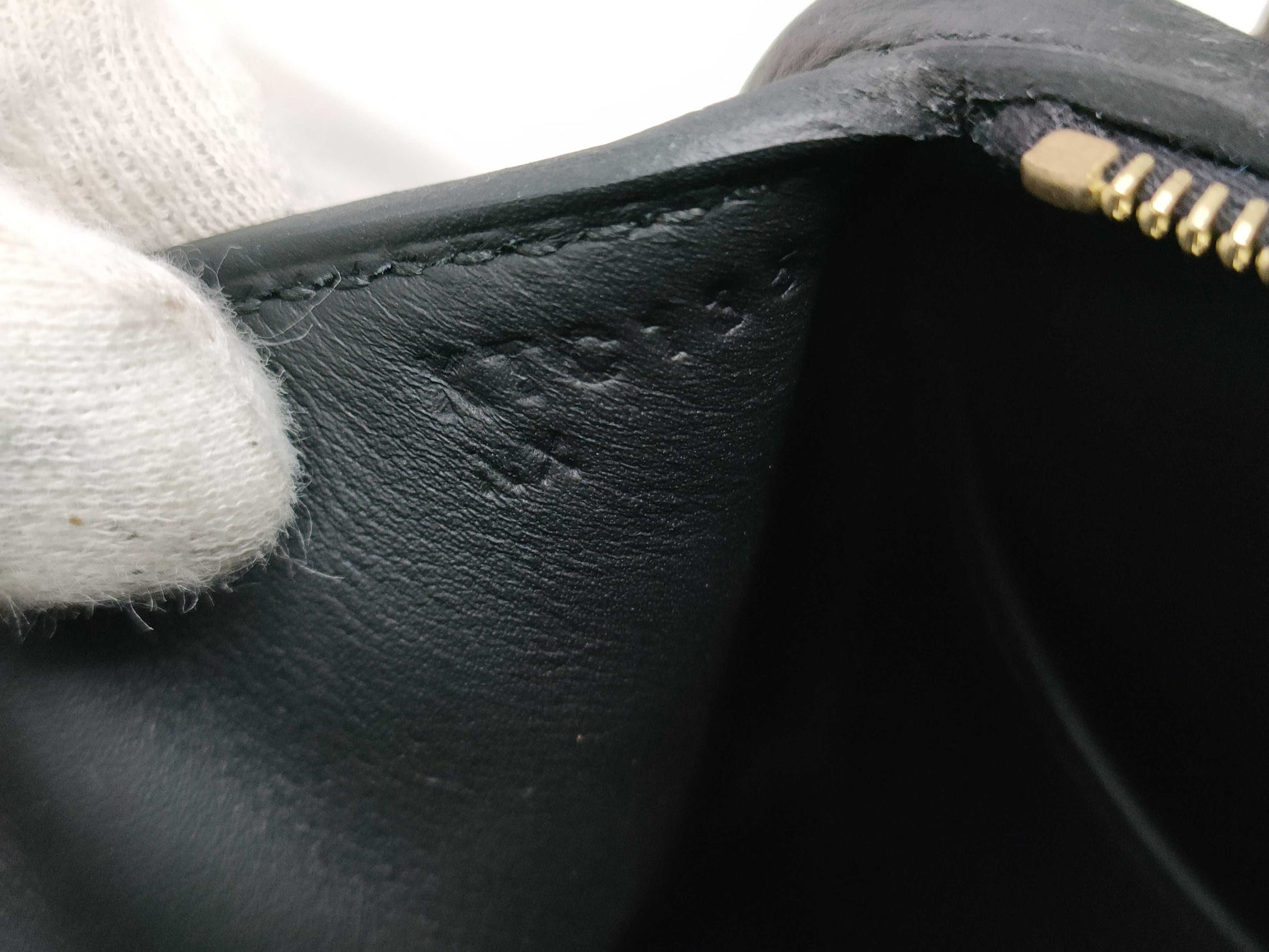 HERMES Lindy Mini Taurillon GD K Stamp Shoulder Bag