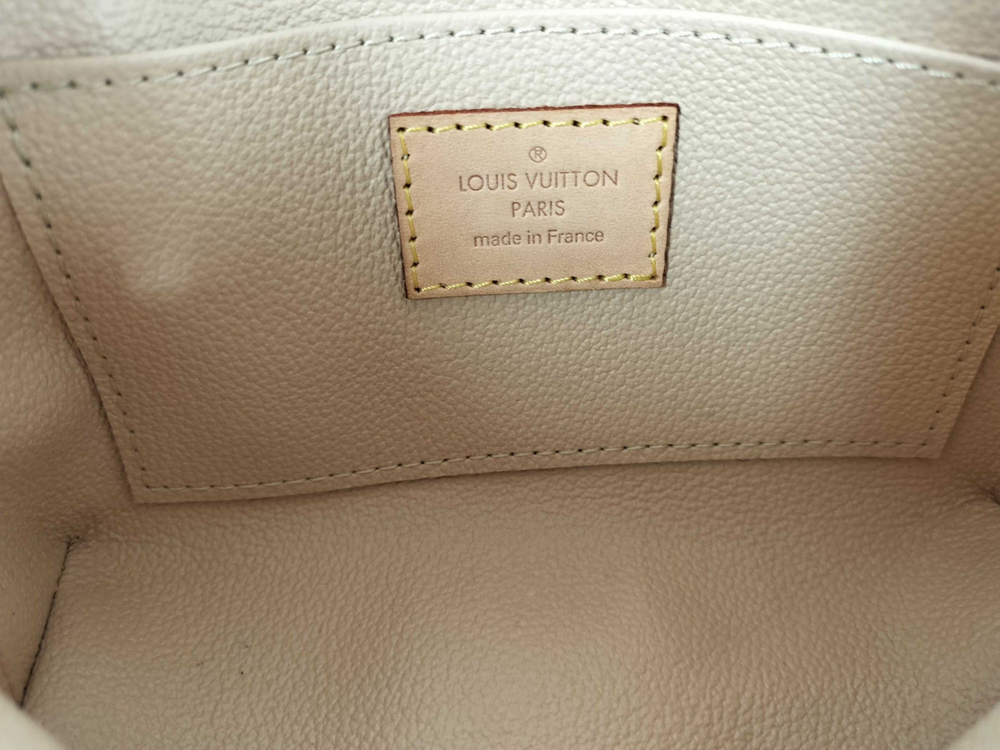 LOUIS VUITTON Monogram Pochette Cosmetic Pouch
