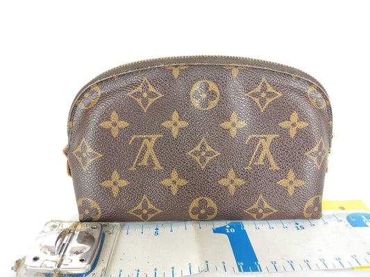 LOUIS VUITTON Monogram Pochette Cosmetic Pouch