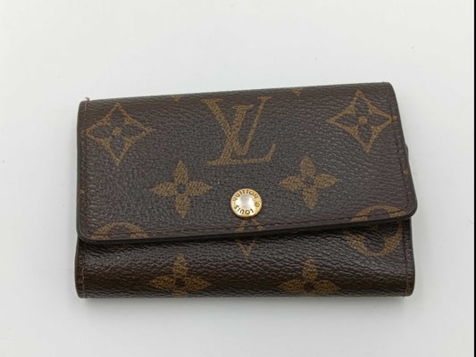 LOUIS VUITTON Monogram Multicle 6 Key Case/Key Holder
