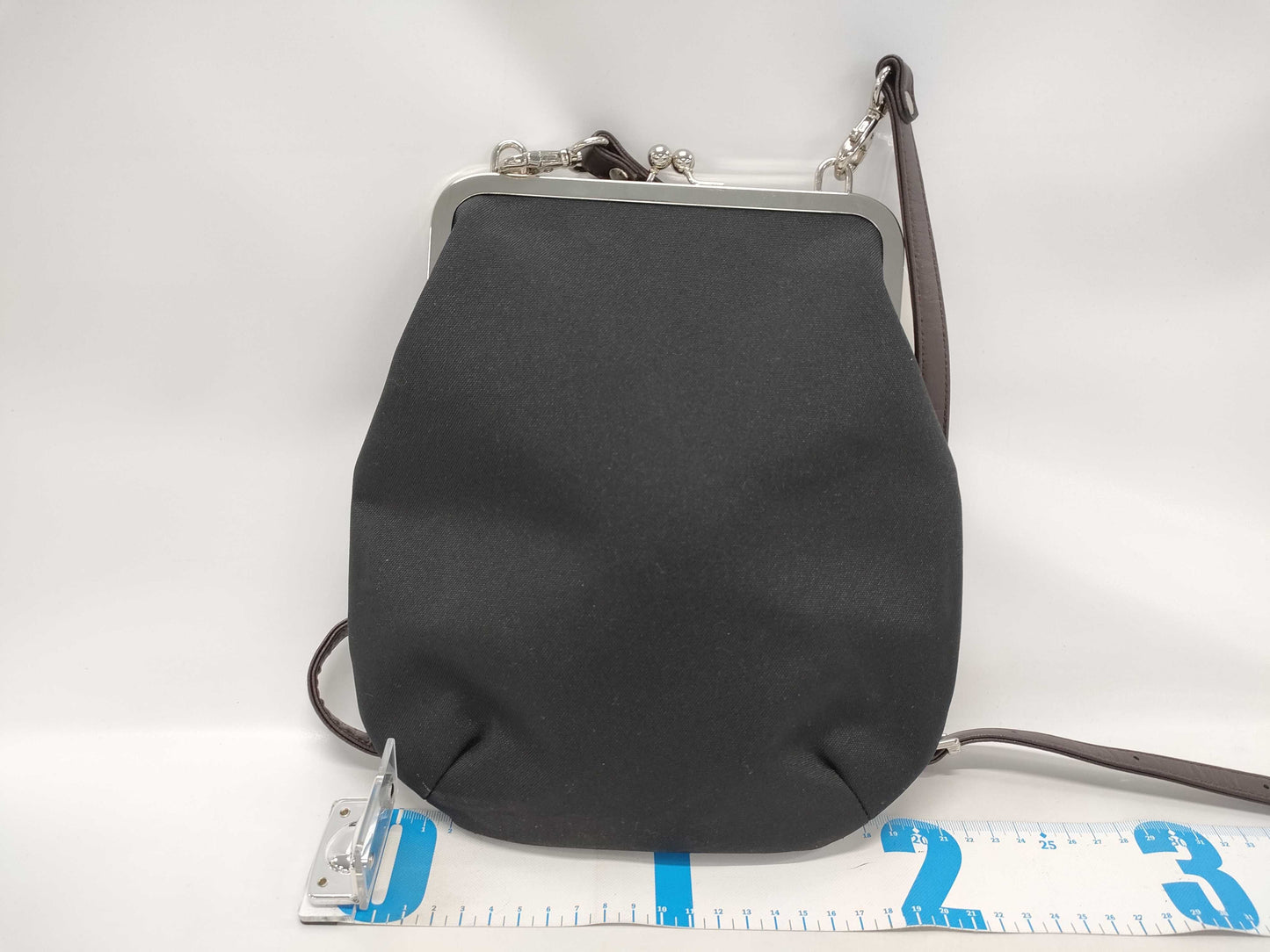 AYANOKOJI Black Label Shoulder Bag with Clasp Closure