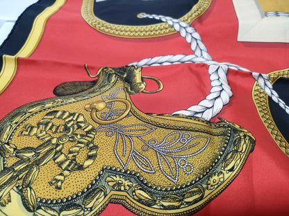 HERMES Carré Carré 90 Grand Apparel Scarf
