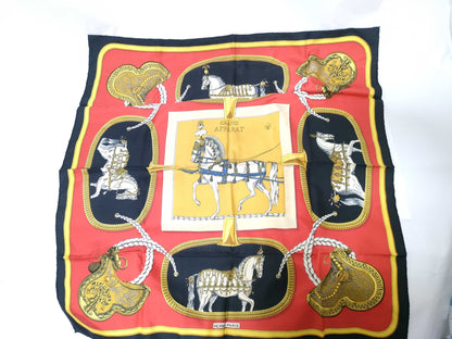 HERMES Carré Carré 90 Grand Apparel Scarf