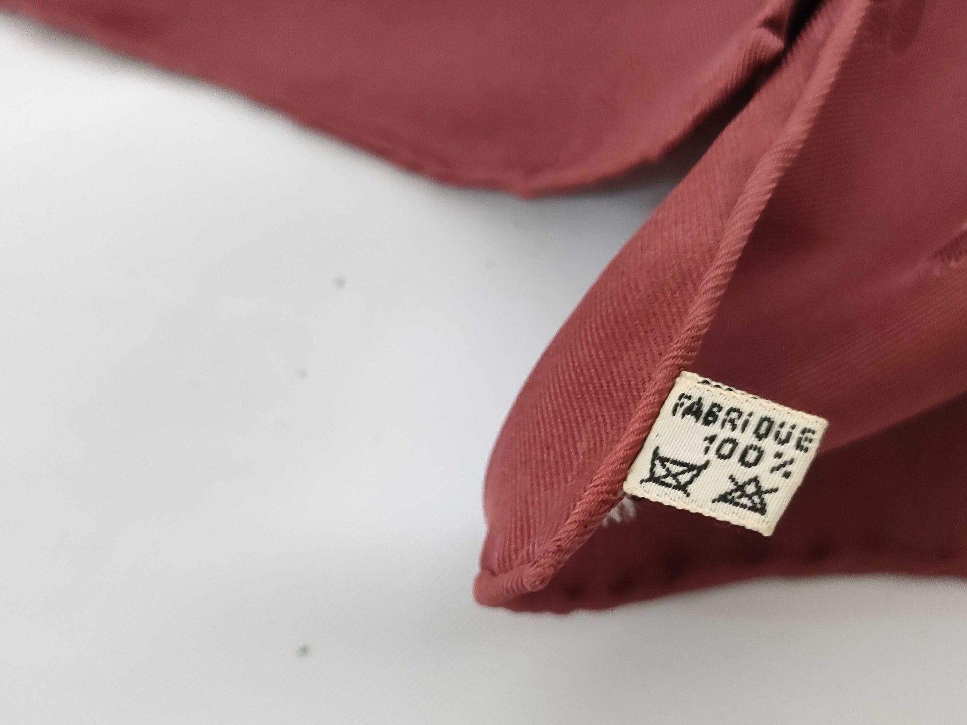 HERMES Carre Carre 90 LEDOUX Scarf