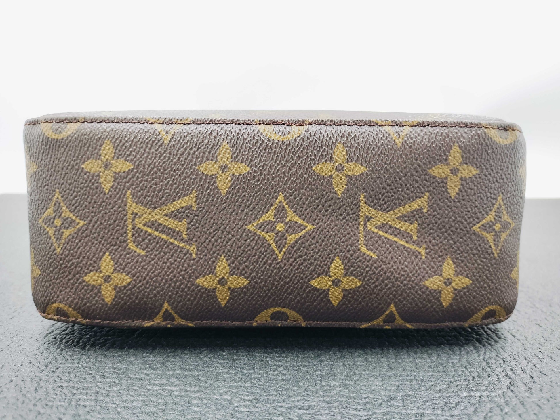 LOUIS VUITTON AR0042 Monogram M47500 Spontini Handbag without Shoulder Strap